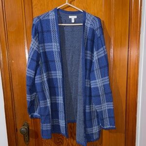 Croft & Barrow Navy and White Knit Sweater